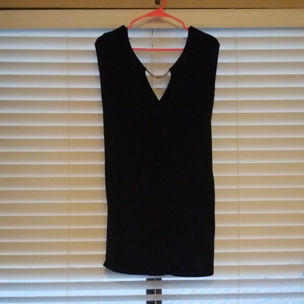 Black dress with 2 pockets